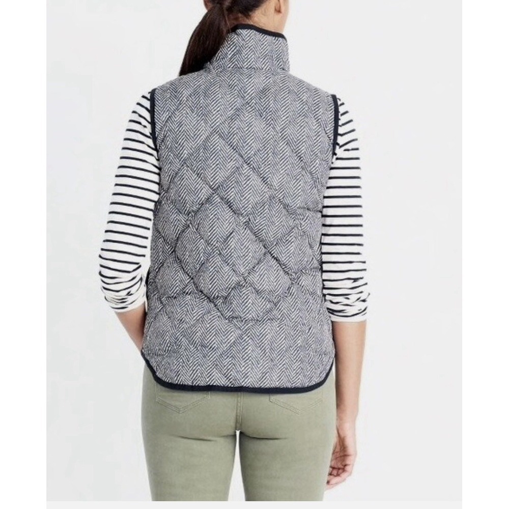 Women's J. Crew Quilted Down Herringbone Puffer Vest, Black & White, Small - Picture 2 of 11
